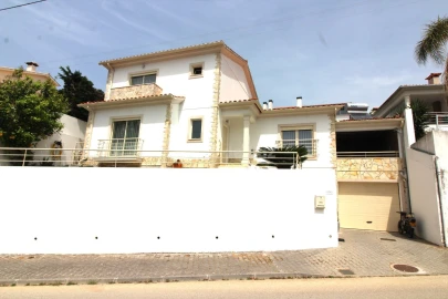 Moradia T3 para Venda em Souto da Carpalhosa e Ortigosa