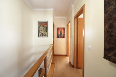 Moradia T3 para Venda em Souto da Carpalhosa e Ortigosa