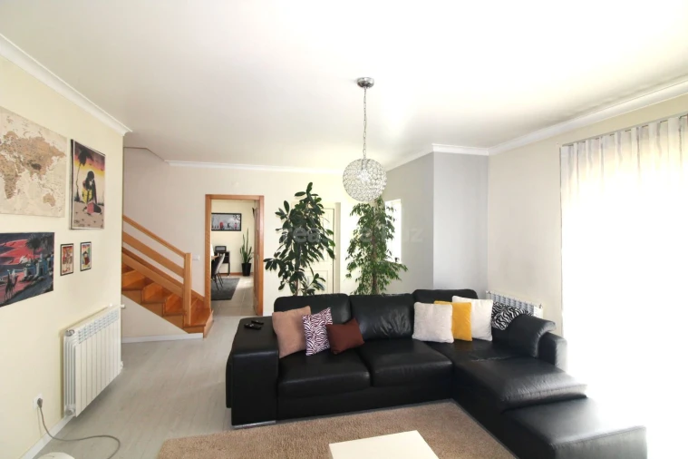 Moradia T3 para Venda em Souto da Carpalhosa e Ortigosa Foto 4