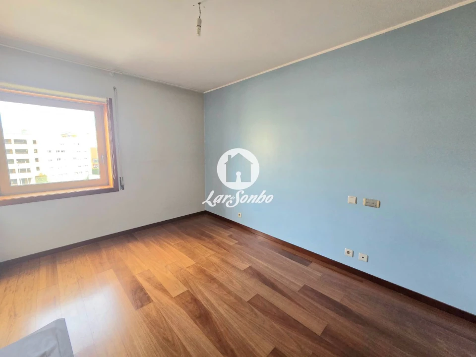 Apartamento T2 para Venda em Cidade da Maia Foto 6