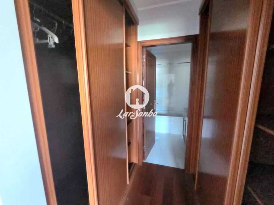 Apartamento T2 para Venda em Cidade da Maia Foto 7
