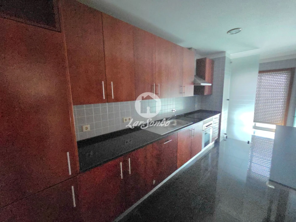 Apartamento T2 para Venda em Cidade da Maia Foto 1