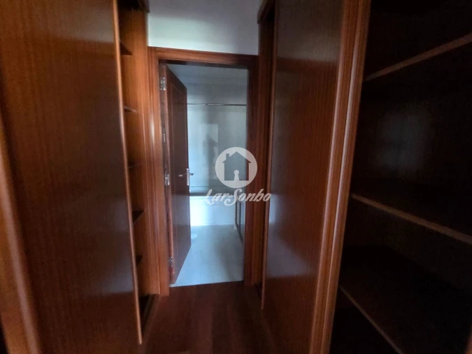Apartamento T2 para Venda em Cidade da Maia Foto 8