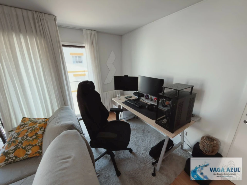 Apartamento T1 para Venda em Ramalde Foto 8