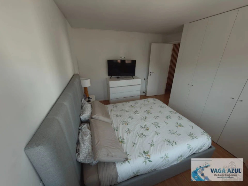 Apartamento T1 para Venda em Ramalde Foto 15