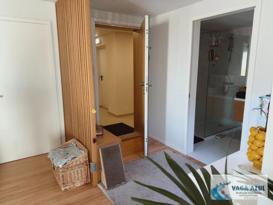 Apartamento T1 para Venda em Ramalde Foto 17