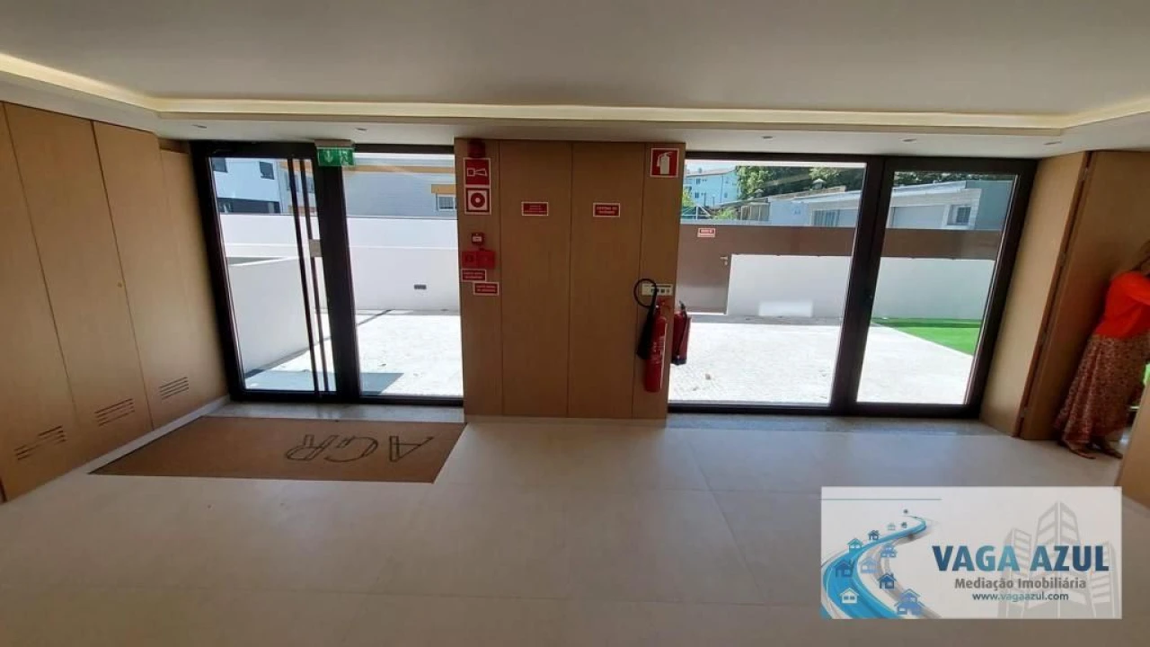 Apartamento T1 para Venda em Ramalde Foto 18