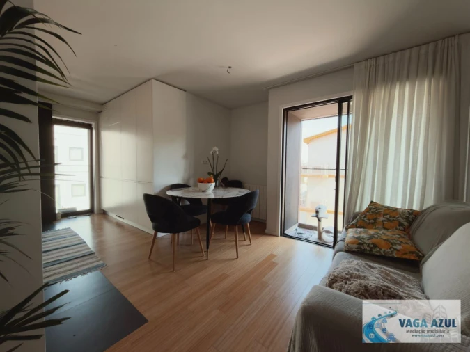 Apartamento T1 para Venda em Ramalde Foto 2