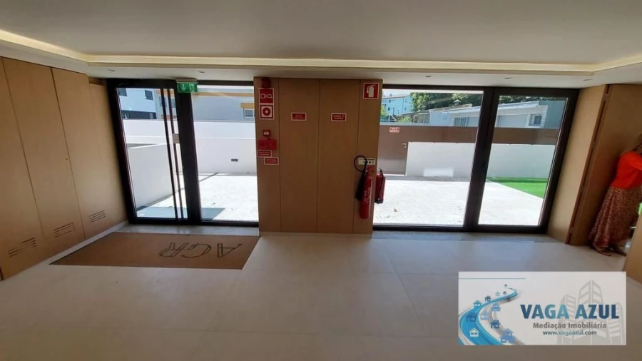 Apartamento T1 para Venda em Ramalde Foto 18