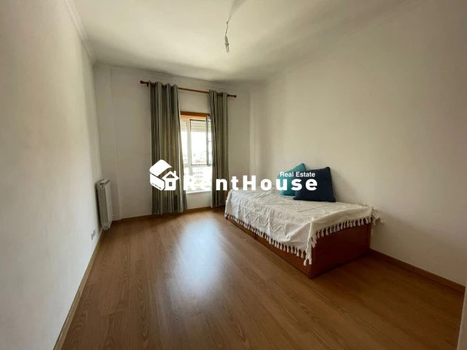 Apartamento T2 para Venda em Buarcos Foto 17