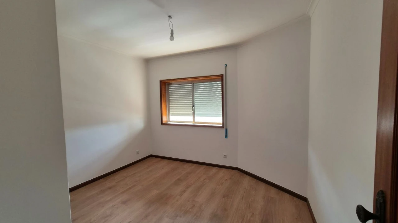Apartamento T3 para Venda em Cidade da Maia Foto 4