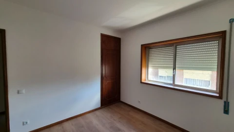 Apartamento T3 para Venda em Cidade da Maia