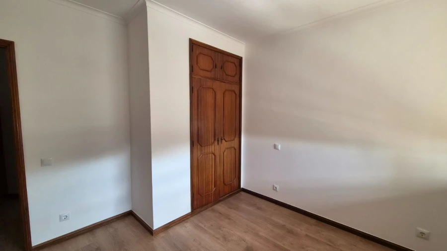 Apartamento T3 para Venda em Cidade da Maia Foto 5