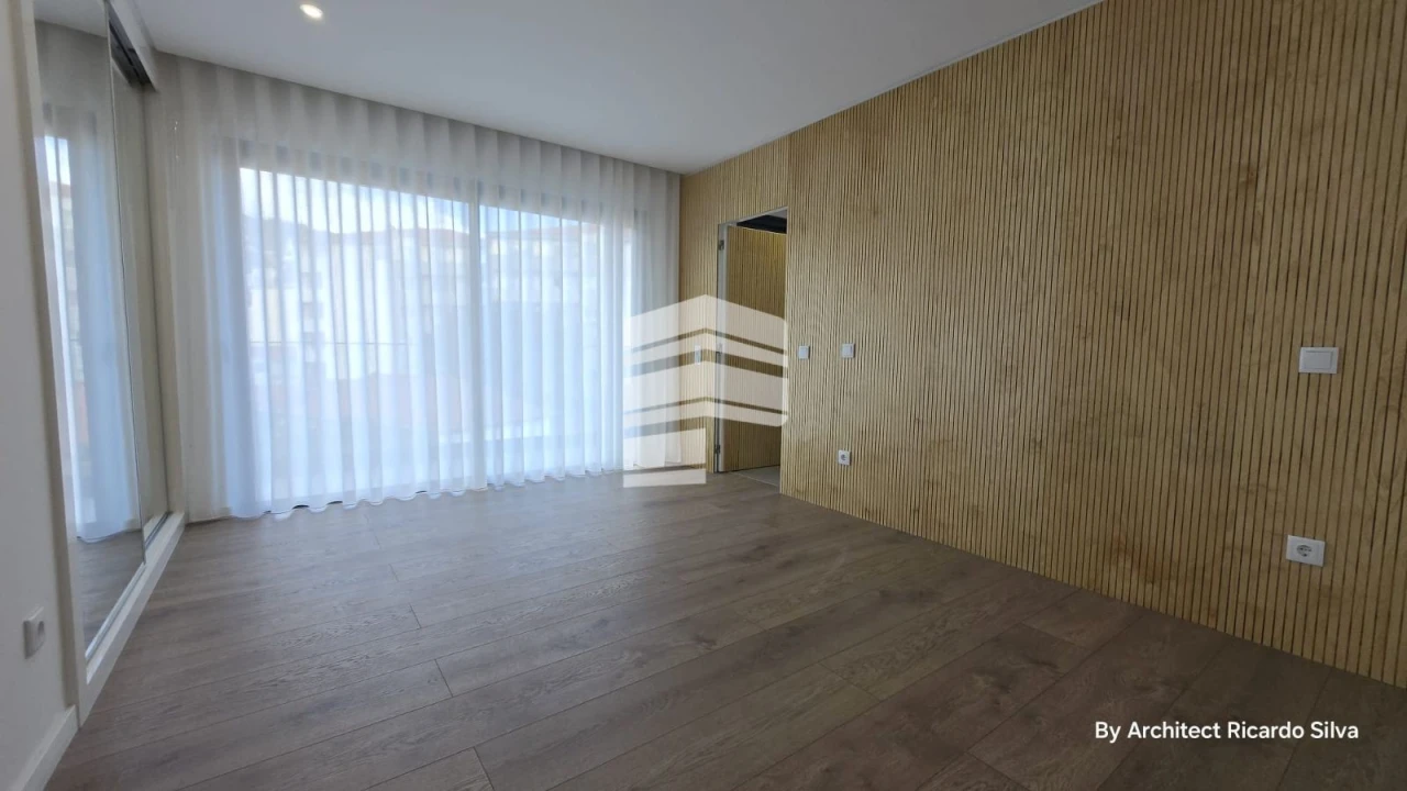 Apartamento T3 para Venda em Caniço Foto 13