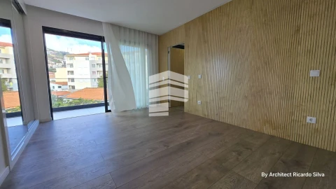 Apartamento T3 para Venda em Caniço