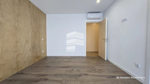 Apartamento T3 para Venda em Caniço