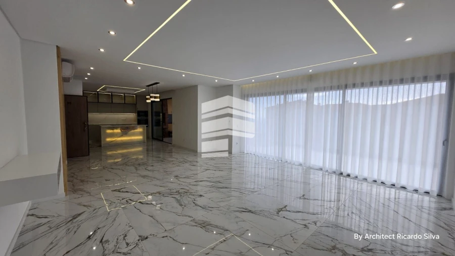 Apartamento T3 para Venda em Caniço Foto 7