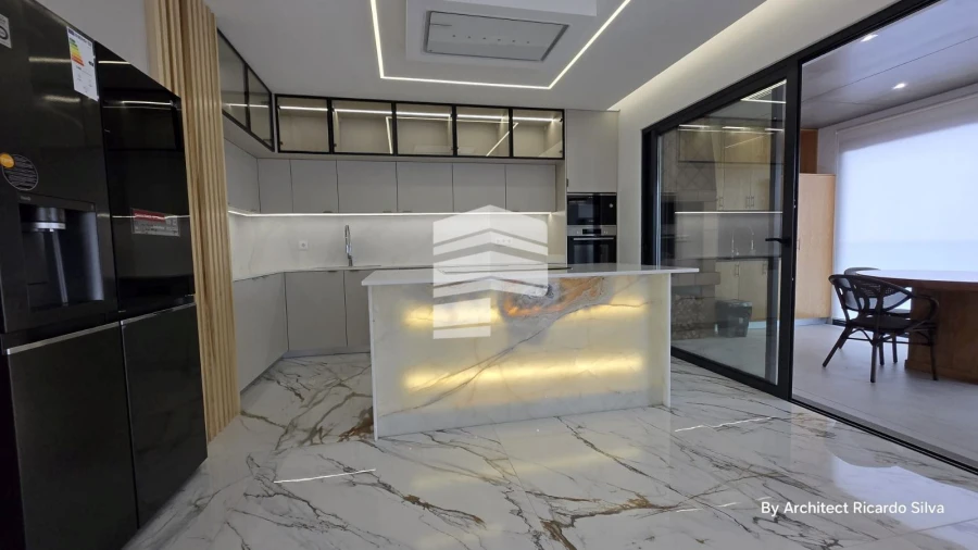 Apartamento T3 para Venda em Caniço Foto 5