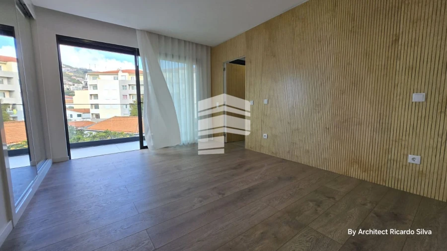 Apartamento T3 para Venda em Caniço Foto 12