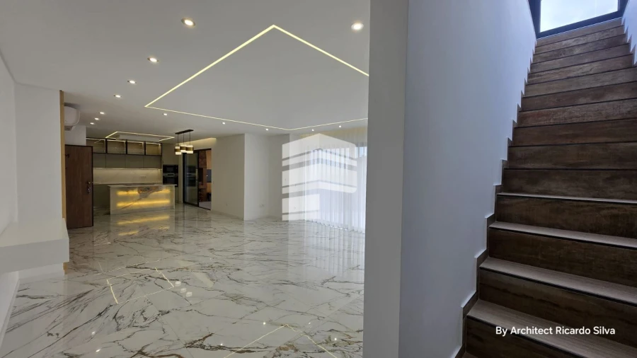 Apartamento T3 para Venda em Caniço Foto 2