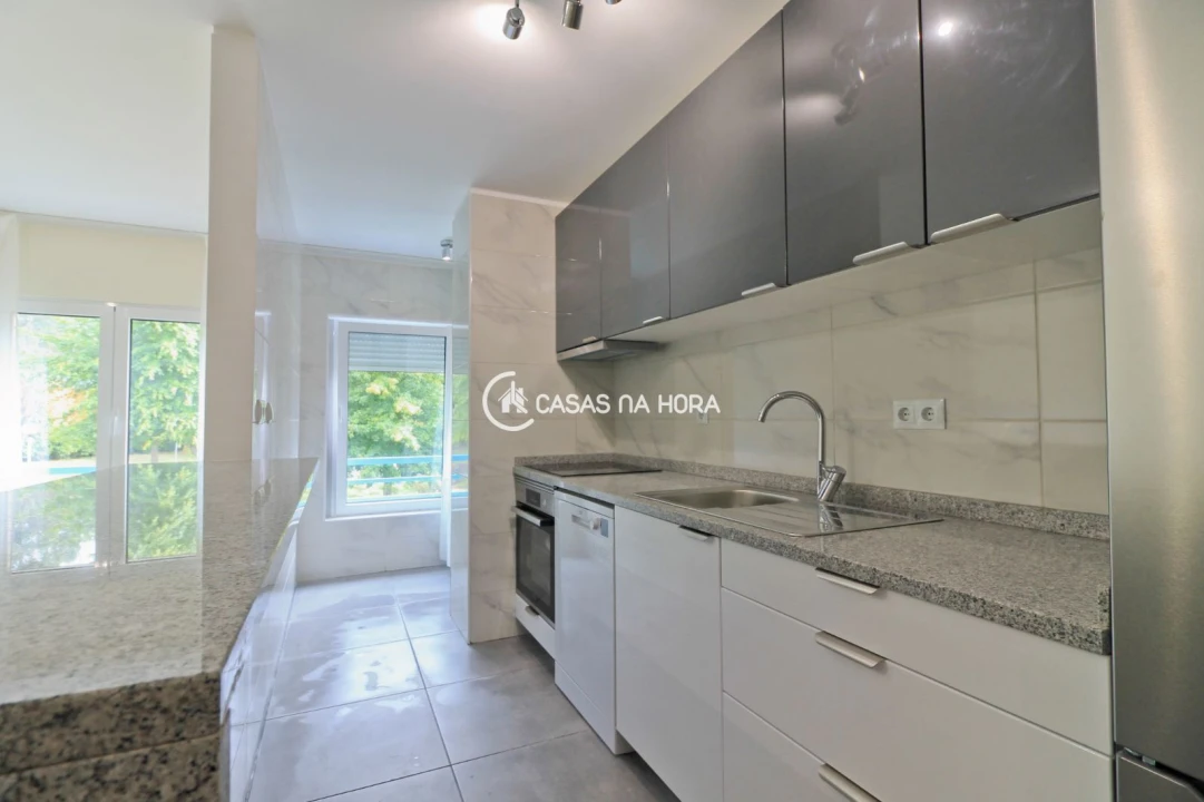 Apartamento T3 para Arrendamento em Cidade da Maia Foto 22