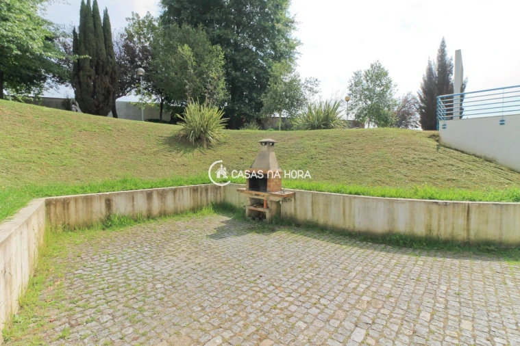 Apartamento T3 para Arrendamento em Cidade da Maia Foto 11