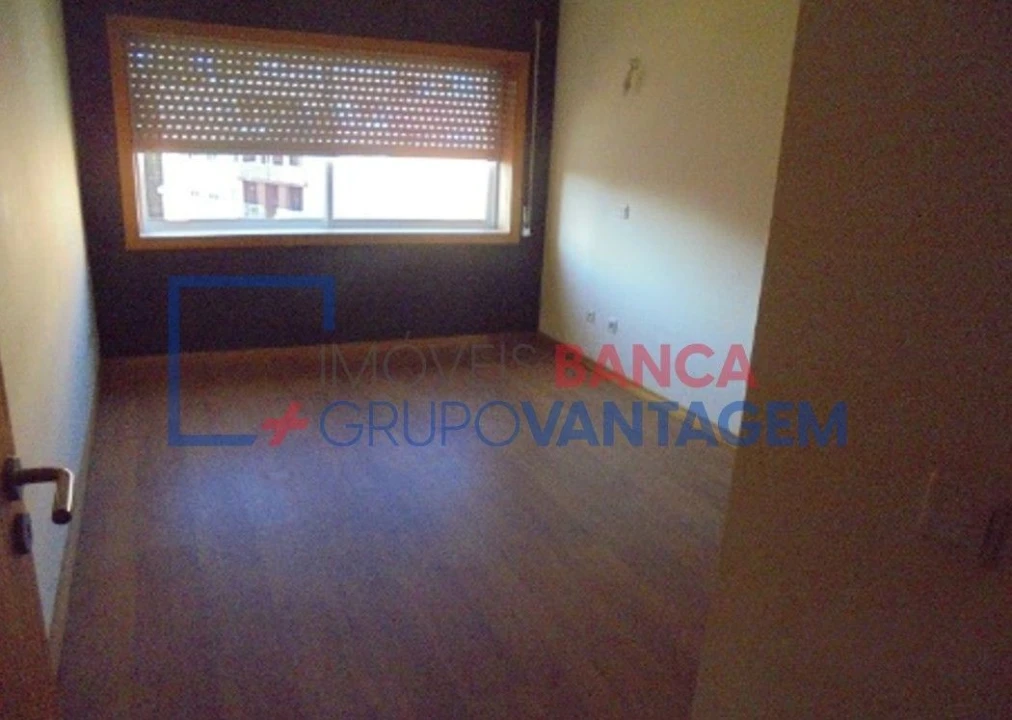 Apartamento T2 para Venda em Canelas Foto 7