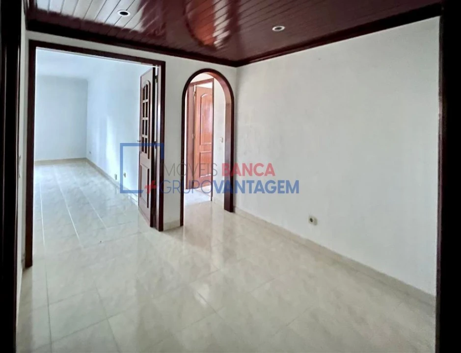 Apartamento T2 para Venda em Cacém e São Marcos Foto 3