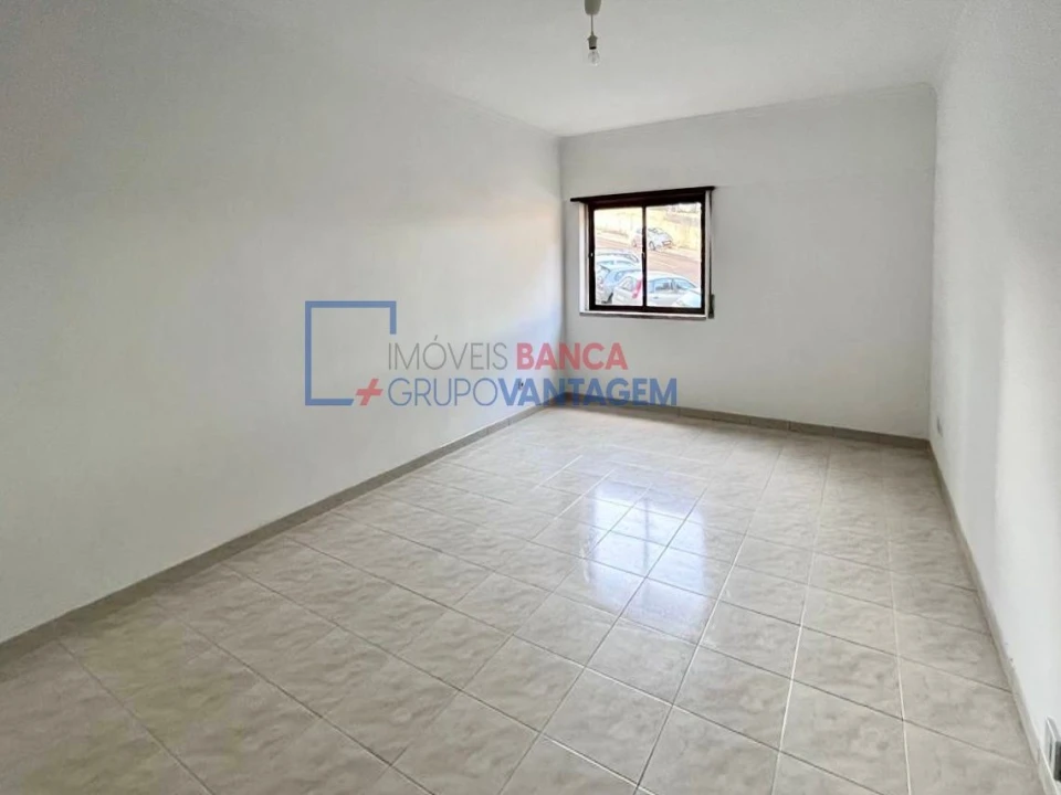 Apartamento T2 para Venda em Cacém e São Marcos Foto 6