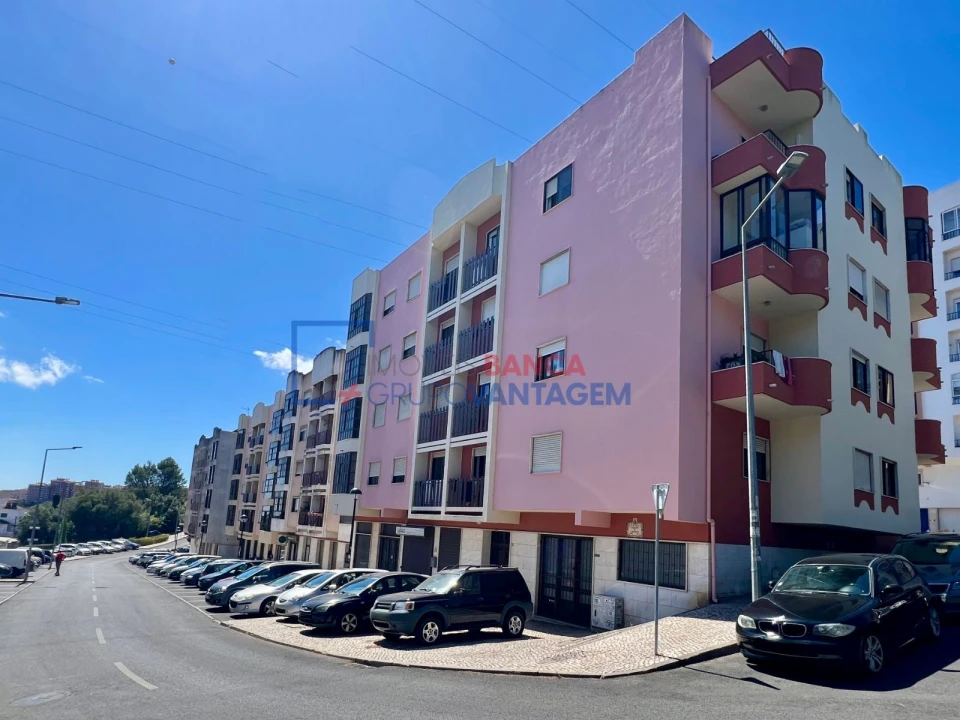 Apartamento T2 para Venda em Cacém e São Marcos Foto 2