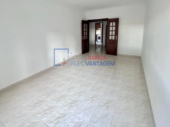 Apartamento T2 para Venda em Cacém e São Marcos Foto 4