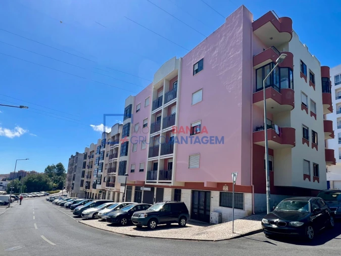 Apartamento T2 para Venda em Cacém e São Marcos Foto 2