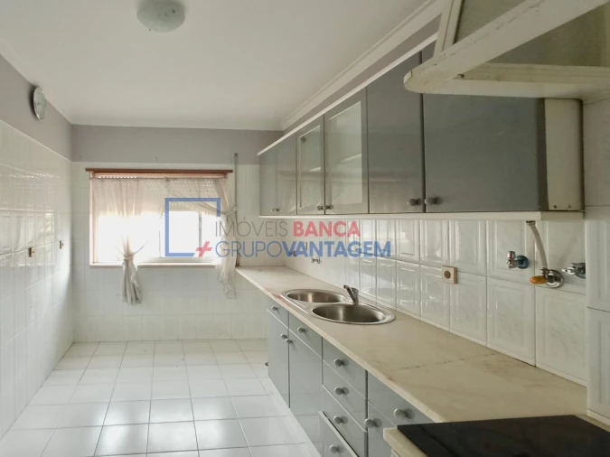 Apartamento T2 para Venda em Cacém e São Marcos Foto 11