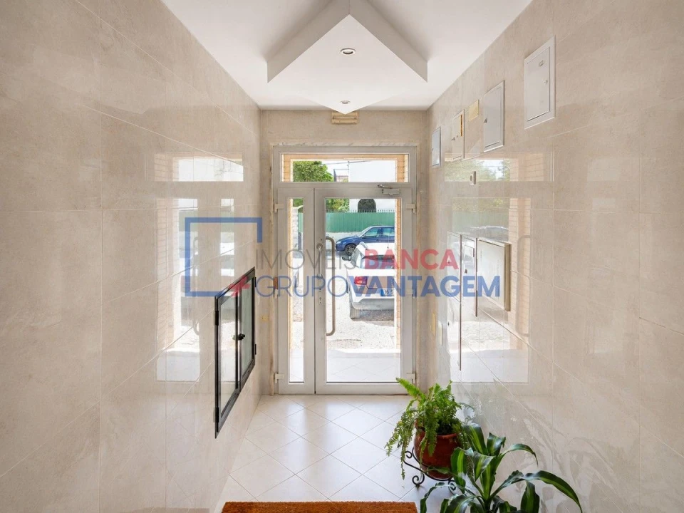Apartamento T4 para Venda em Pinhal Novo Foto 29
