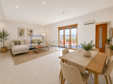 Apartamento T4 para Venda em Pinhal Novo