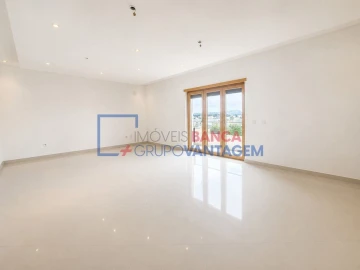 Apartamento T4 para Venda em Pinhal Novo