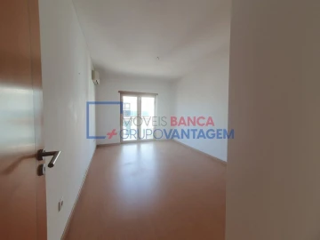 Apartamento T4 para Venda em Pinhal Novo