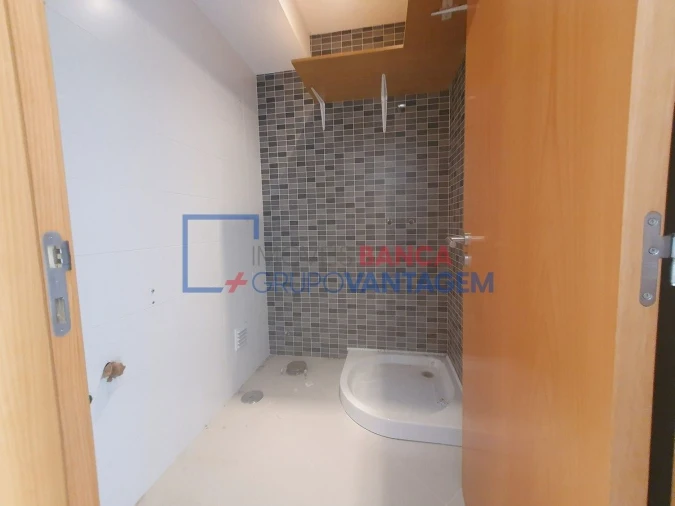 Apartamento T4 para Venda em Pinhal Novo Foto 17