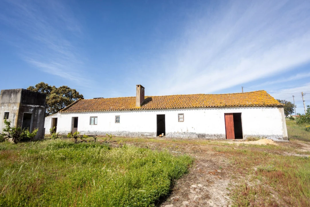 Moradia T1 para Venda em Coruche, Fajarda e Erra Foto 1