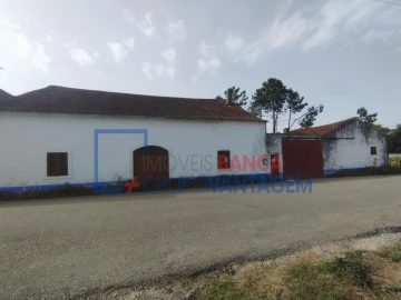 Moradia T1 para Venda em Pedreiras