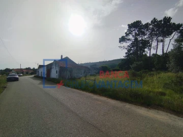 Moradia T1 para Venda em Pedreiras