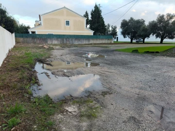 Terreno para Venda em Alenquer (Santo Estêvão e Triana)