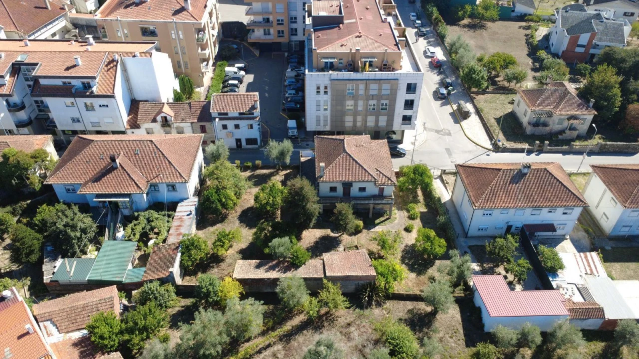 Moradia T4 para Venda em Tondela e Nandufe Foto 7