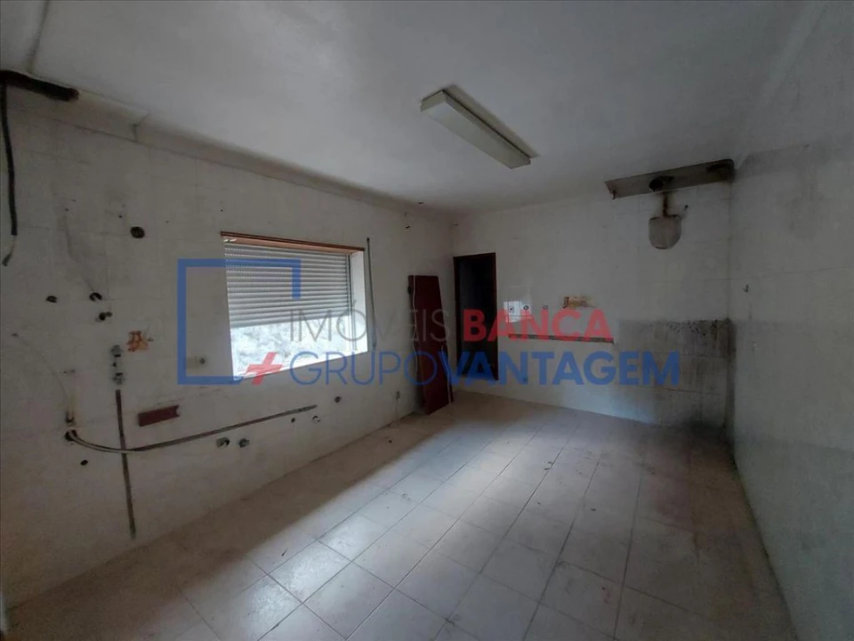 Moradia T3 para Venda em Santiago de Besteiros Foto 30