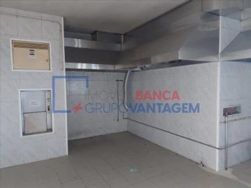 Moradia T3 para Venda em Santiago de Besteiros