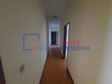 Moradia T3 para Venda em Santiago de Besteiros