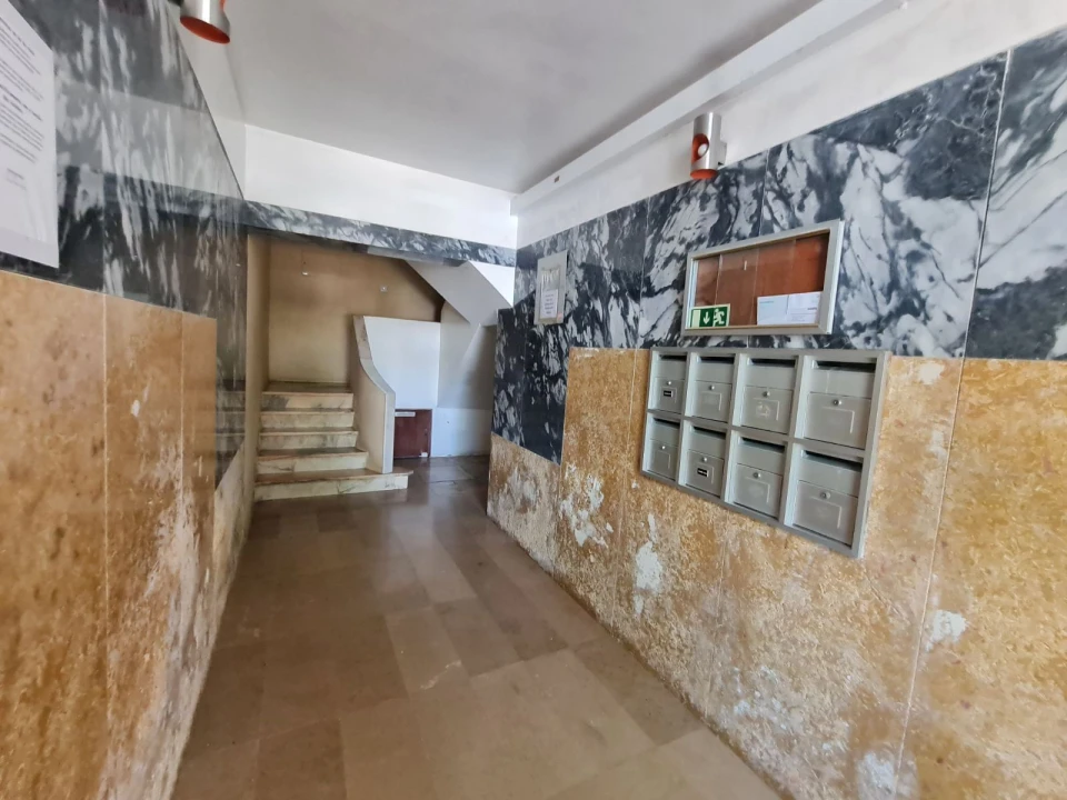 Apartamento T3 para Venda em Rio de Mouro Foto 6