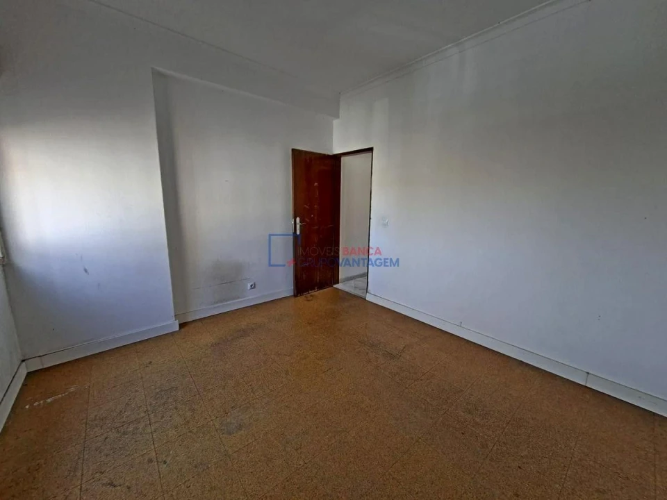 Apartamento T3 para Venda em Rio de Mouro Foto 12