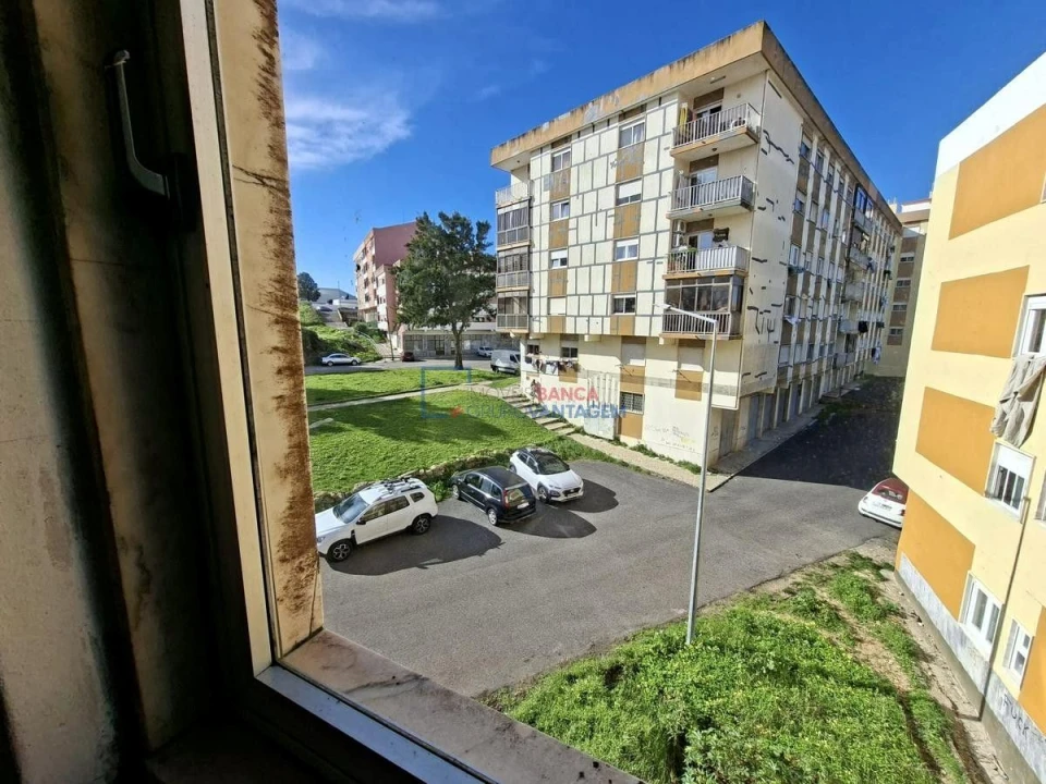 Apartamento T3 para Venda em Rio de Mouro Foto 18
