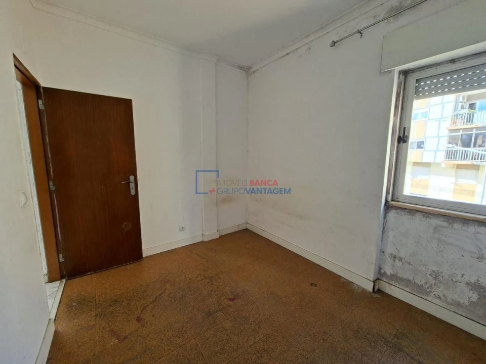 Apartamento T3 para Venda em Rio de Mouro Foto 19